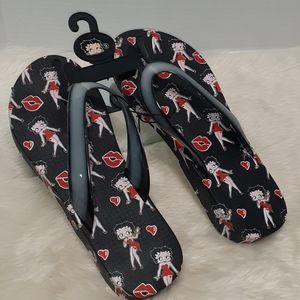 (NET) BETTY BOOP WEDGES
